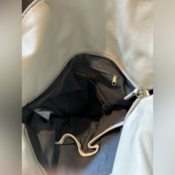 Olivia and Joy Purse - Picture 4 of 4